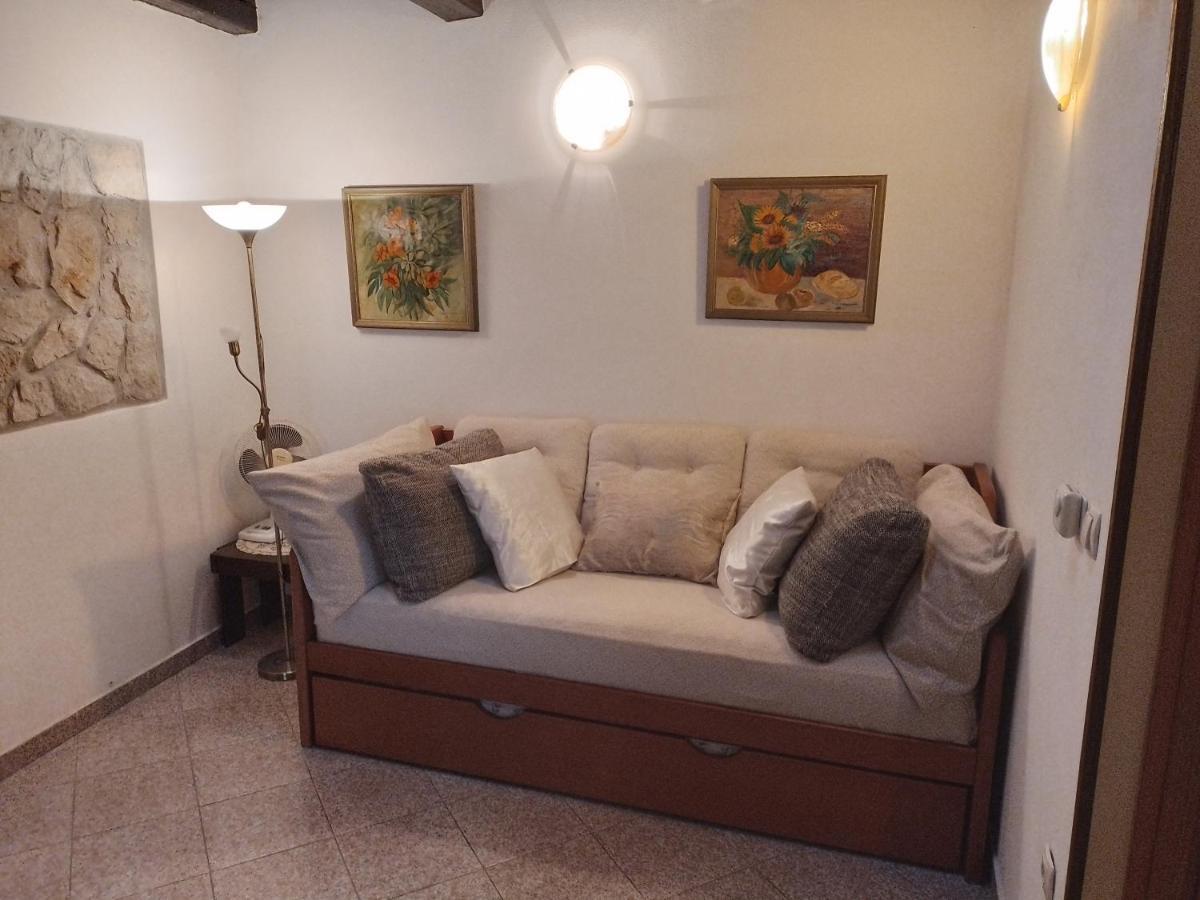 Guesthouse Koren At Winery Vipava Buitenkant foto